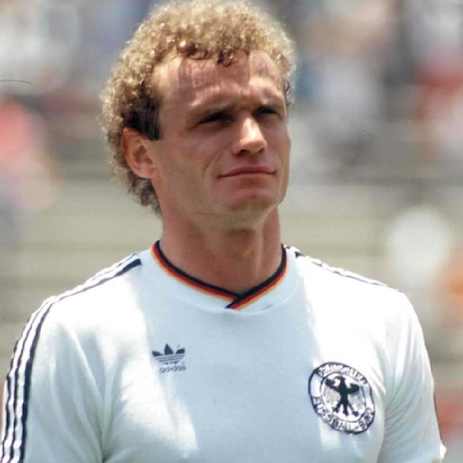 Hans- Peter Briegel