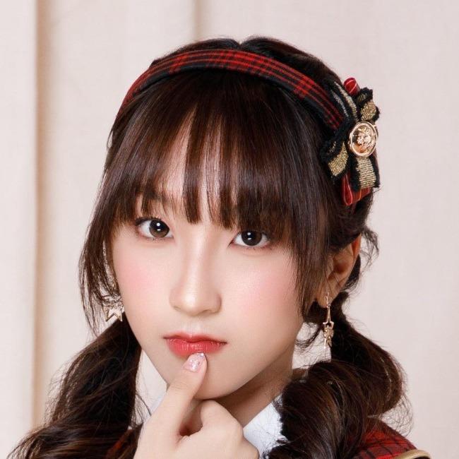 ทีมเอ็มมี่ BNK48