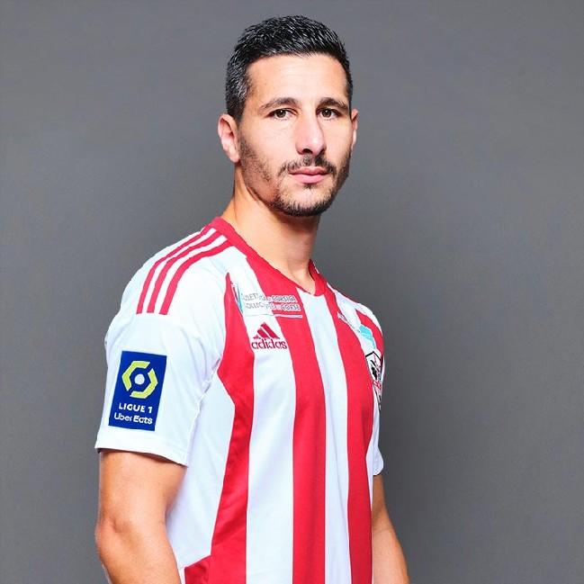 Yoann Touzghar (ST)