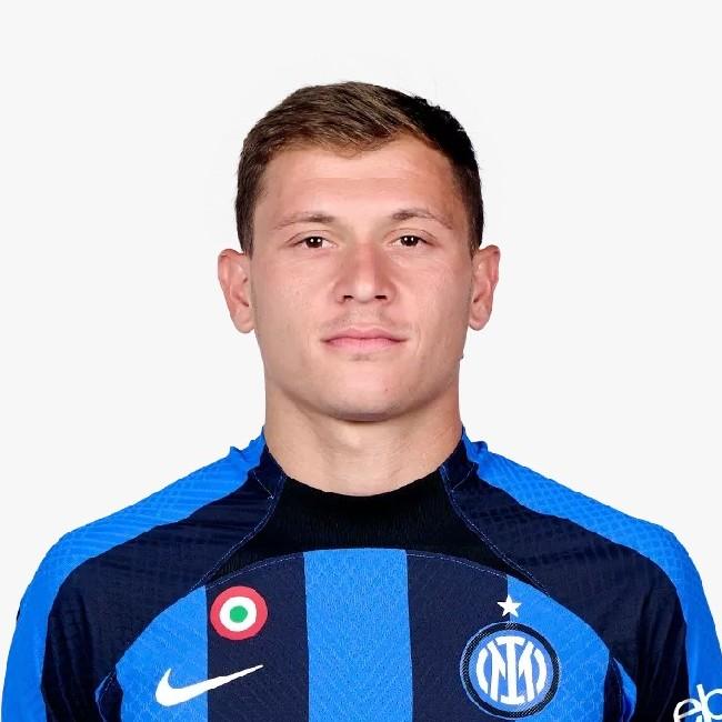 23 Nicolo Barella