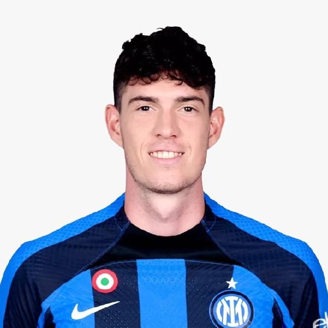 95 Alessandro Bastoni