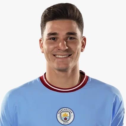 19 Julián Álvarez