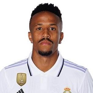 3 Éder Militão