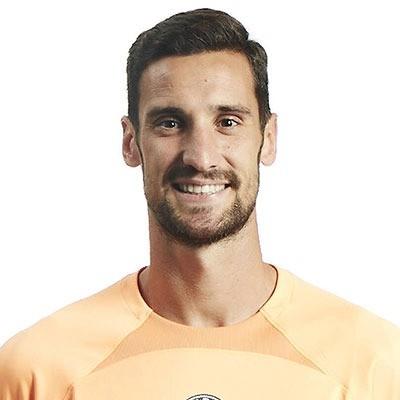 16 Sergio Rico