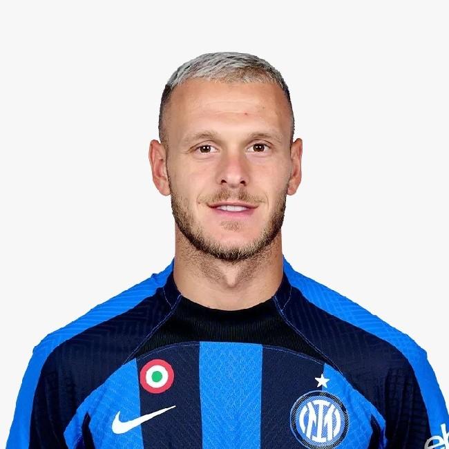 32 Federico Dimarco