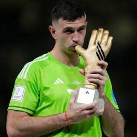 Emiliano Martínez