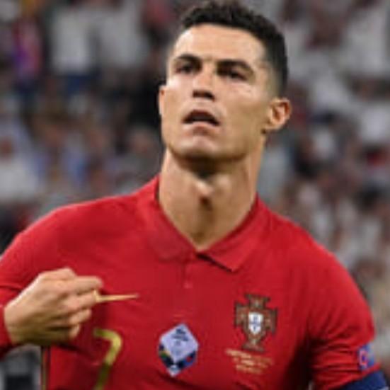 C Ronaldo(7🏟3⚽️3🅰️)🏆