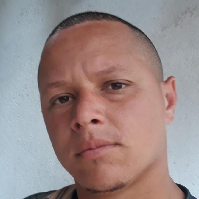 CLEITON MORENO BATISTA DE OLIVEIRA