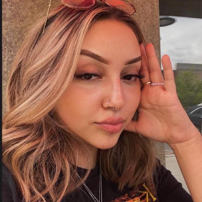 Ava