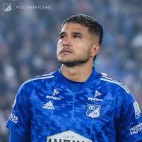 Larry Vásquez