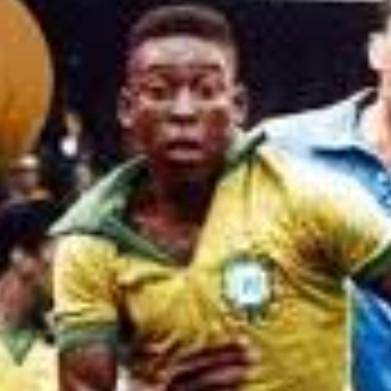 Pelé(4🏟6⚽️0🅰️)🟡/🏆🗺