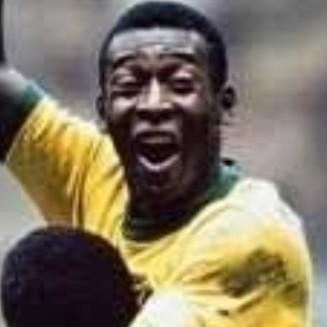 Pelé(6🏟4⚽️6🅰️)🟡/🏆🗺