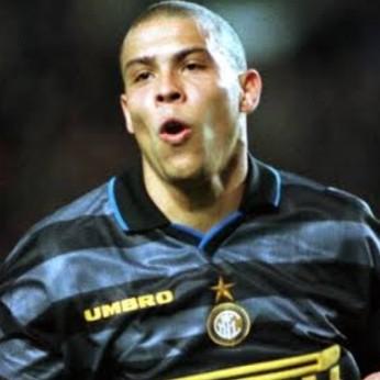 Ronaldo(75🏟49⚽️8🅰️)🟡