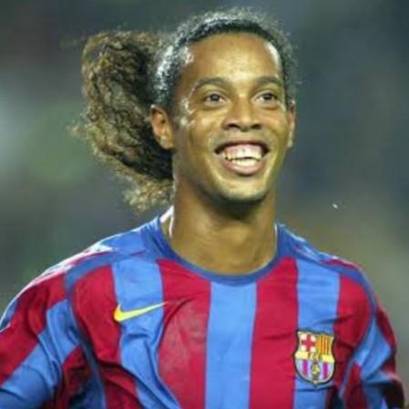 Ronaldinho(45🏟26⚽️24🅰️)🟡/🏆