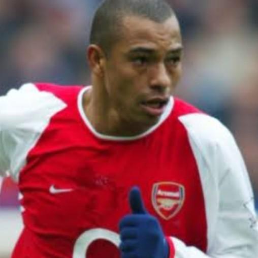 Gilberto silva(🏟45⚽️4🅰️1)🏆🏴󠁧󠁢󠁥󠁮󠁧󠁿