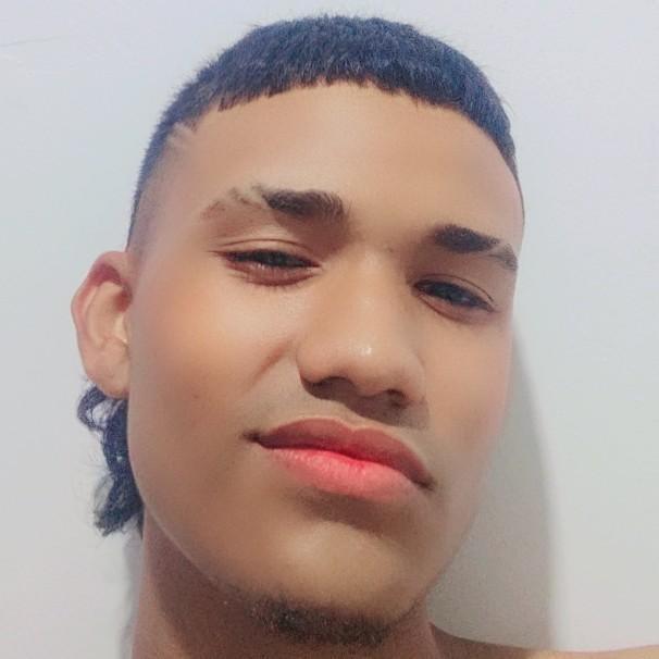 Yoni Longstaff