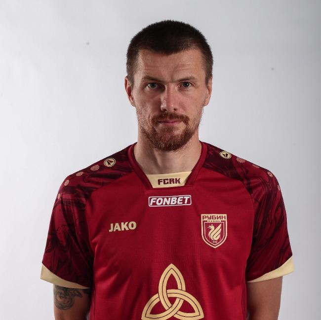 Олег Иванов