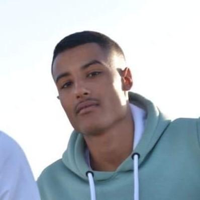 فاخر منصور