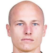 Aaron Mooy