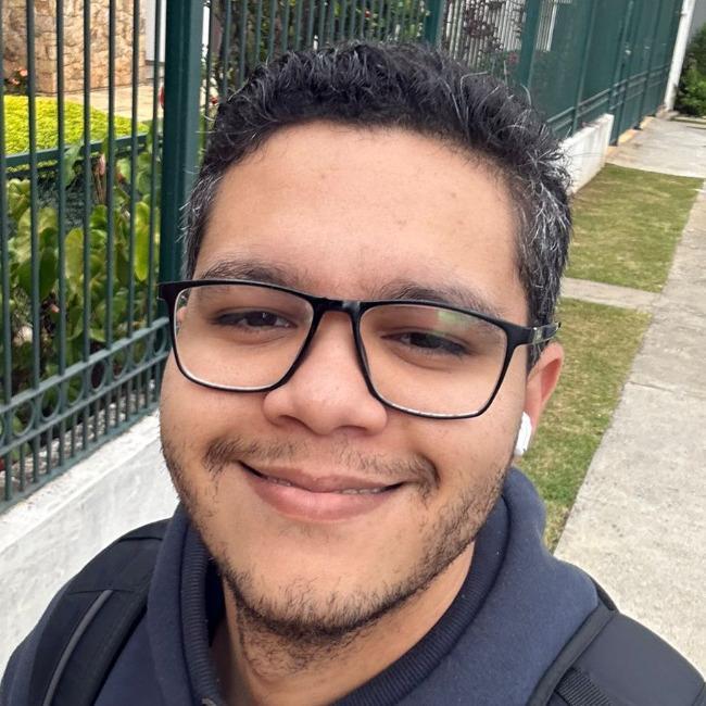 Matheus Bonfim de Almeida (Life Pong)