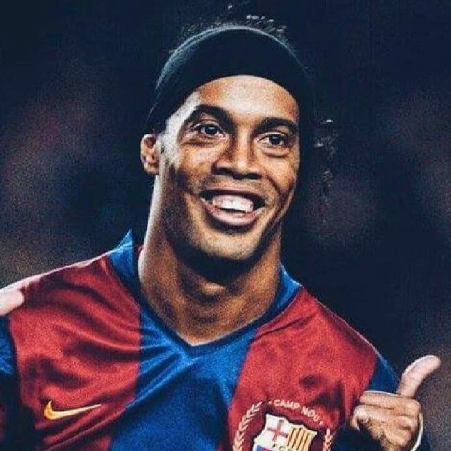 Ronaldinho  (SUP)