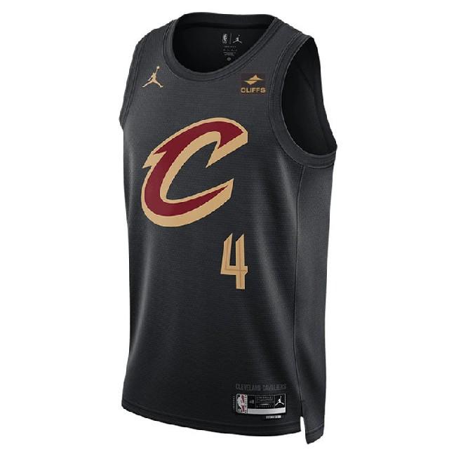 D. Wade ( PF )