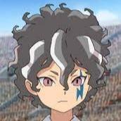 Kira Hiroto (CAPITÁN)