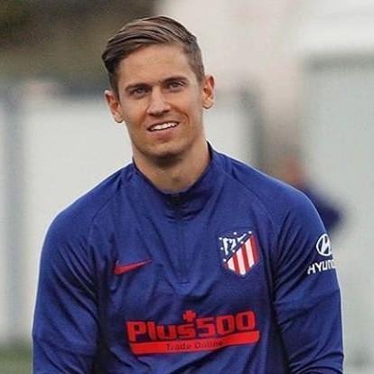 08. M. Llorente