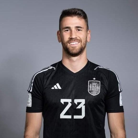 Simón
