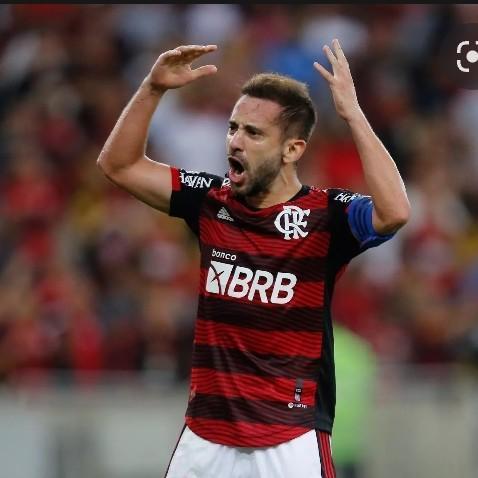 Everton Ribeiro