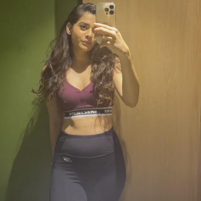 MITHILA PALKAR (m)