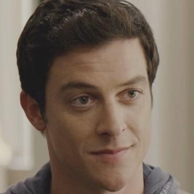 Steven Carrington