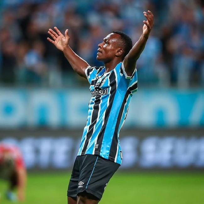 Nathan Fernandes