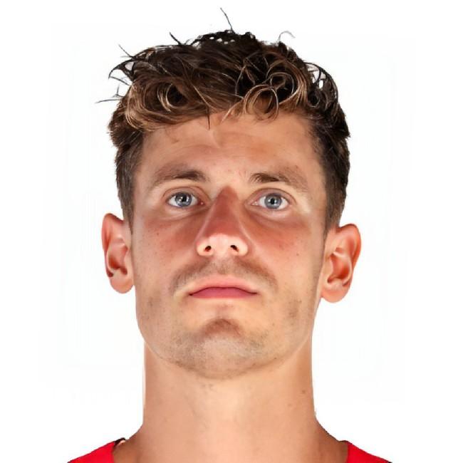 M. Llorente