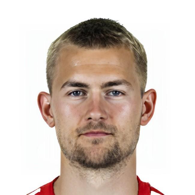 M. de Ligt