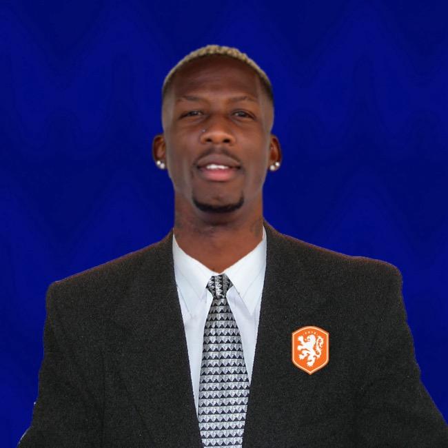 - Luis Advincula