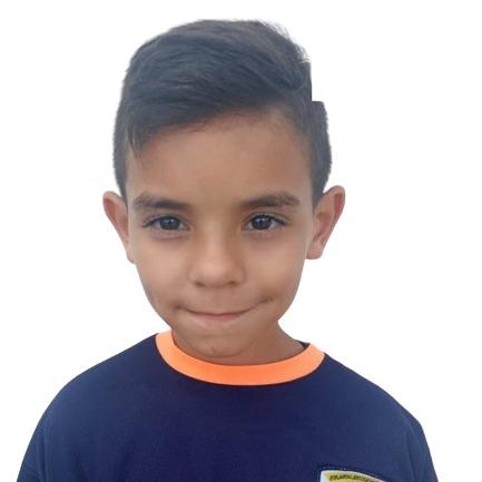 SANTIAGO ALEJANDRO HERNANDEZ J.