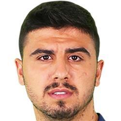 06 Ozan Tufan 14m