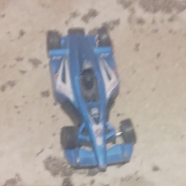 Carrera 9 azul