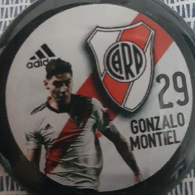29 Gonzalo Montiel