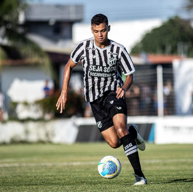 Matheus Henrique 🇧🇷🇧🇴