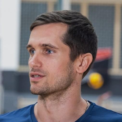 Gregor Ropret (C)