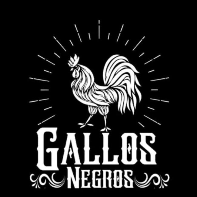 GALLOS NEGROS