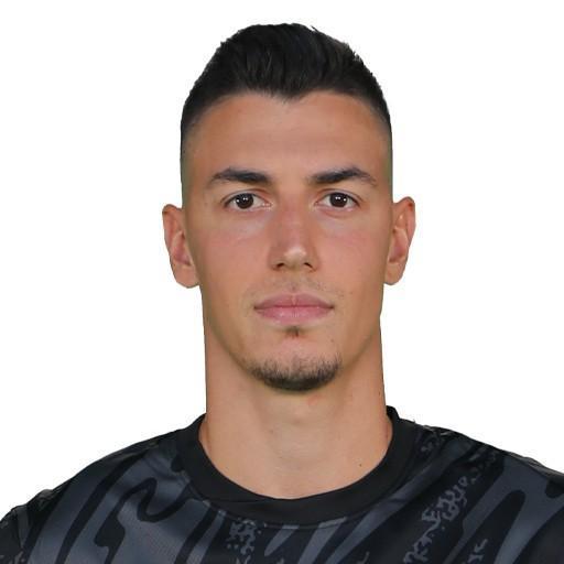 Berke Özer