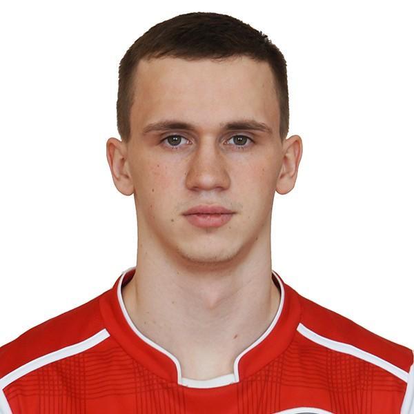 Олег Леонов