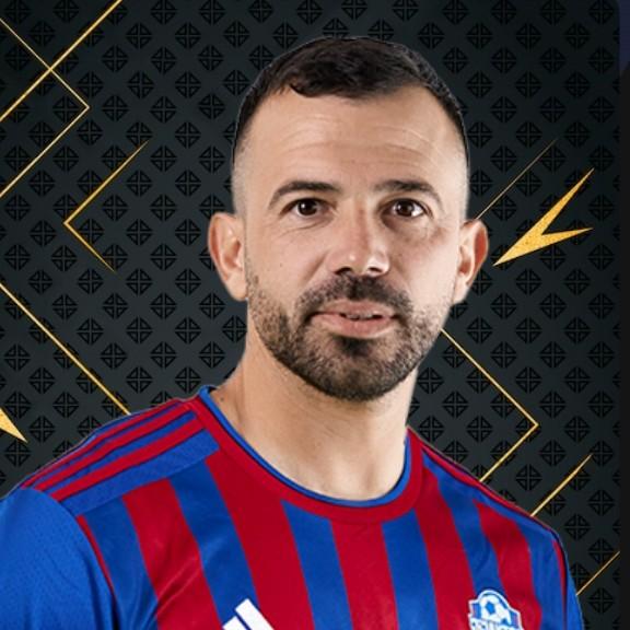 Adrián Frutos