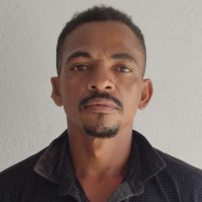 CLAUDOMAR ALVES CRUZ