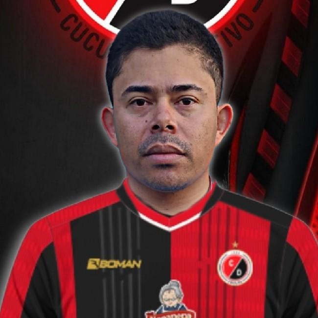 CESAR  VIDAL