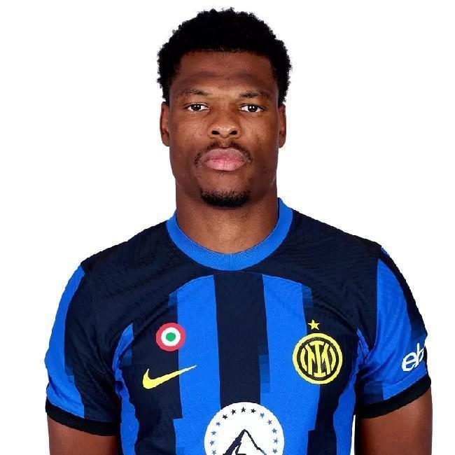 Denzel Dumfries