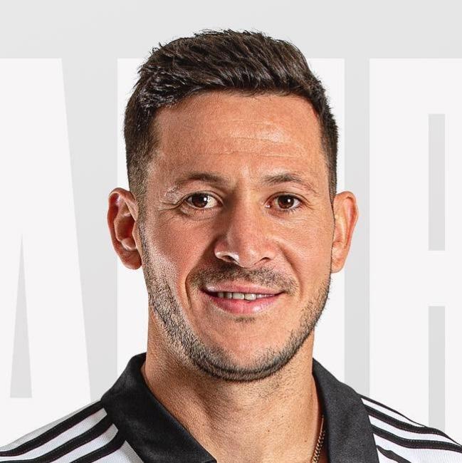 Ramiro González